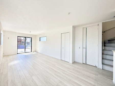 ���̑����� �������Ƒ��̏Ί炪���ӂ��A���났�̋��