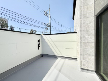 �o���R�j�[ ������ �G�߂̈ڂ낢����������J���I�ȋ�Ԃł�