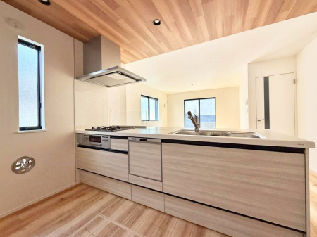 �L�b�`�� ����