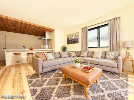 ���r���O ����