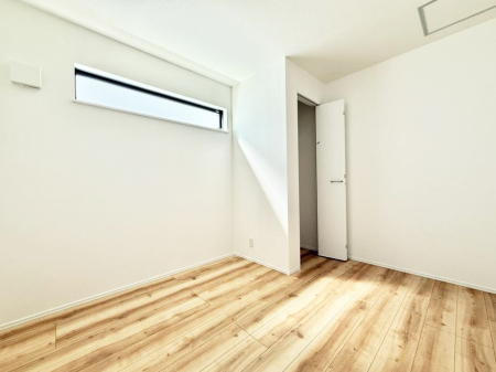 �Q�� ����