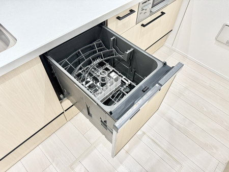 ���̑����� �ݔ����H��̕ЂÂ����H��킪����Ύ��Z�ɁB���Ƒ��Ƃ̎��Ԃ𑝂₹�܂�