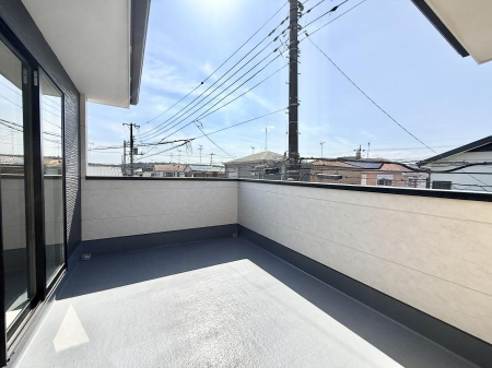 �o���R�j�[ ������ �G�߂̈ڂ낢����������J���I�ȋ�Ԃł�