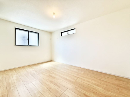 �q������ �������v���C�x�[�g��ԂƂ��ĐÂ��ŗ�������������񋟂��Ă���܂�