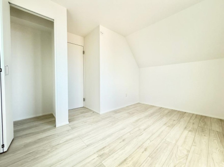 �Q�� ���������̔z�u��ʋC���̗ǂ��݌v�ŕ����̋�C�������炸�A��ɐV�N�ȋ�C������܂�