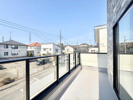 �o���R�j�[ ������ �G�߂̈ڂ낢����������J���I�ȋ�Ԃł�