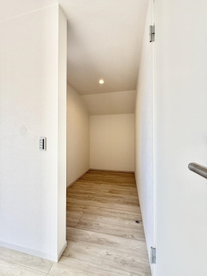 ���[ ����