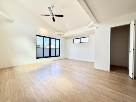 ���r���O �����������������Ɠ��ʂɂ���A�e���̋��