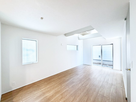 ���r���O ���������R�Ɖ�b�����܂��A�S�n�悢�ЂƂƂ�