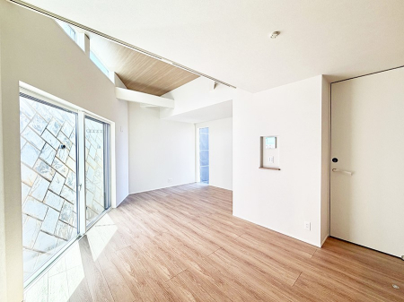 ���r���O ���������C�ɓ���̏ꏊ�ŁA�̂�т�Ƃ������Ԃ�