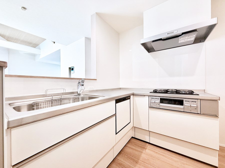 �L�b�`�� �������V���v���Ŕ������S�n�悢���Ԃ𐶂ރL�b�`�����