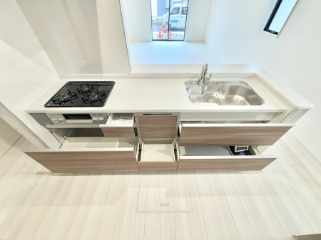 �L�b�`�� �������Ƒ����J��[�߂�A������̂���L�b�`��