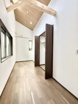 �q������ ����