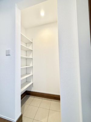 ���[ ����