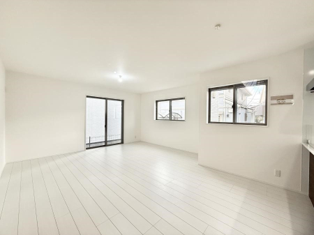 ���r���O �����������������Ɠ��ʂɂ���A�e���̋��