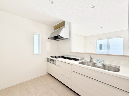 �L�b�`�� �������V���v���Ŕ������S�n�悢���Ԃ𐶂ރL�b�`�����