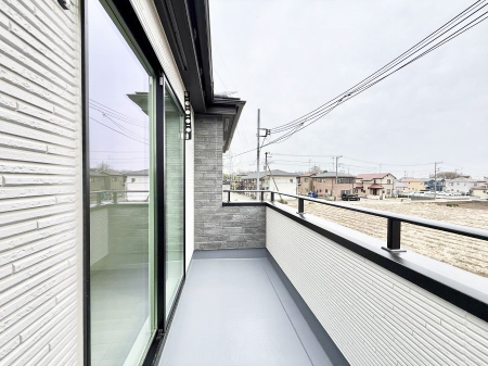 �o���R�j�[ ������ �G�߂̈ڂ낢����������J���I�ȋ�Ԃł�