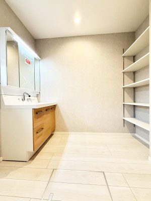 ���[ ����