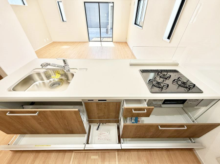 �L�b�`�� �������A�C�f�A�L����A�N���G�C�e�B�u�ȗ������