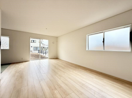 ���r���O ���������R�Ɖ�b�����܂��A�S�n�悢�ЂƂƂ�