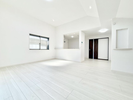 ���r���O ���������C�ɓ���̏ꏊ�ŁA�̂�т�Ƃ������Ԃ�