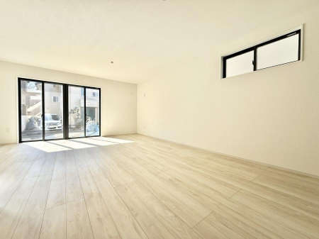 ���r���O ���������R�Ɖ�b�����܂��A�S�n�悢�ЂƂƂ�