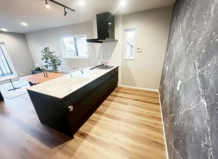 �L�b�`�� ����