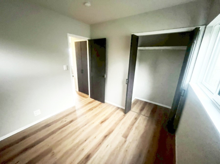 �Q�� ����