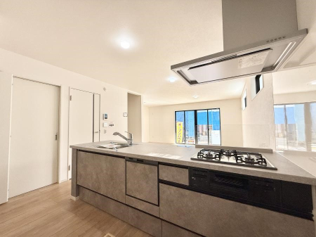 �L�b�`�� �������V���v���Ŕ������S�n�悢���Ԃ𐶂ރL�b�`�����