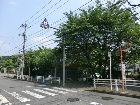 ���ӊ� ���w�Z 750m �����q�s���F�Öؑ䏬�w�Z