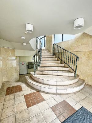 �G���g�����X �O��