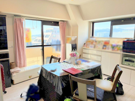 ���r���O ���������S�n�̂����A���z�̃��r���O