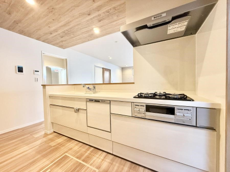 �L�b�`�� �����������������Ɗy�����Ȃ�A���K�ȃL�b�`�����