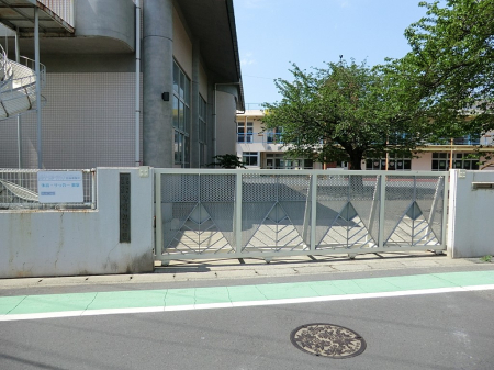 ���ӊ� �c�t���E�ۈ牀 500m �w�Z�@�l�����w�� �����c�t��