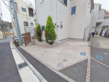  �O�ρ��J�[�X�y�[�X�L