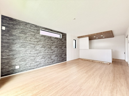 ���r���O ����