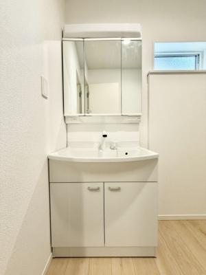 ���ʑ�E���ʏ� 2����  �����̏������X���[�Y�ɂł���L���ł�