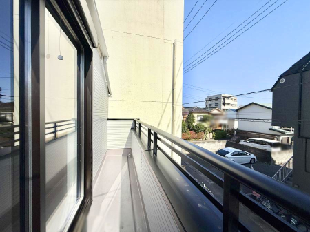 �o���R�j�[ ������ ���R��g�߂Ɋ�����A�J���I�ȃo���R�j�[