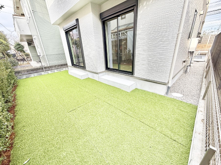 ���̑� �O�ρ��~�n���ɂ�Ƃ肠��΂̃X�y�[�X������A���₩�ȕ��͋C�ł�