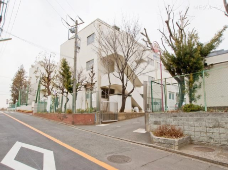 ���ӊ� ���w�Z 1600m ���l�s�����g�䐼���w�Z 
