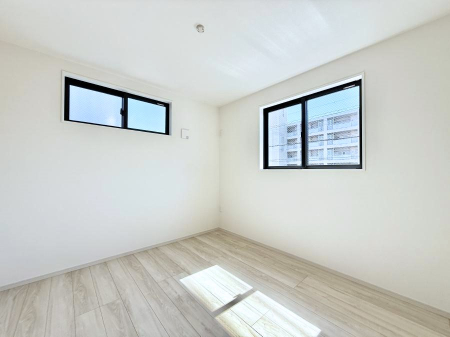 �q������ ����