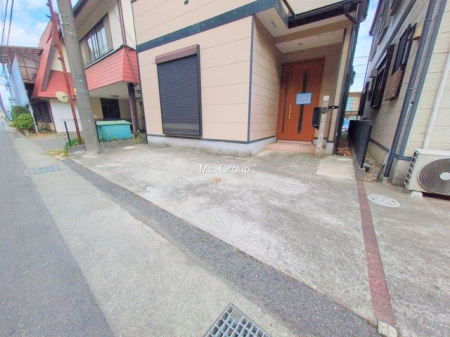 �O��