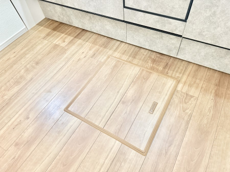 ���̑����� �ݔ����B�ꂽ���[�X�y�[�X�ŉƑS�̂��X�b�L��