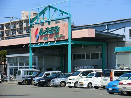 ���ӊ� �X�[�p�[ 800m ���܂ނ�X�g�A�[�c���X