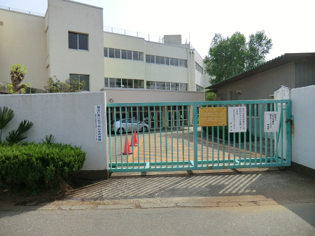 ���ӊ� ���w�Z 1400m �������R�s���攪���w�Z