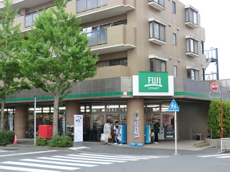 ���ӊ� �X�[�p�[ 517m FUJI�܌���X