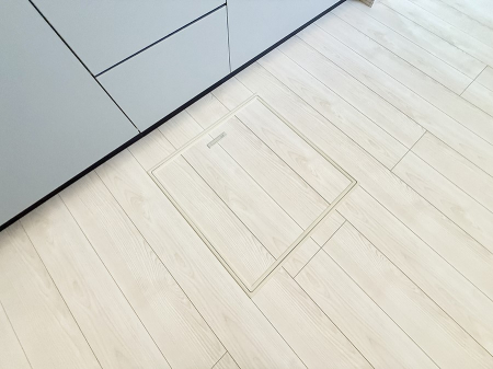 ���̑����� �ݔ����B�ꂽ���[�X�y�[�X�ŉƑS�̂��X�b�L��