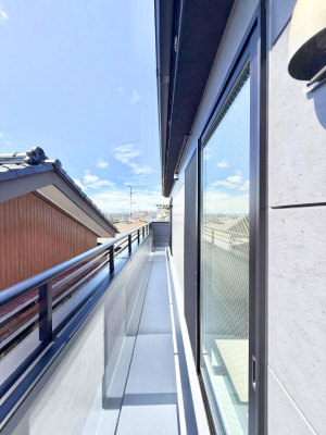�o���R�j�[ 1����  �� �G�߂̈ڂ낢����������J���I�ȋ�Ԃł�