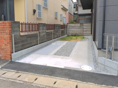  �O��
