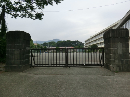 ���ӊ� ���w�Z 1200m ���쒬���������w�Z